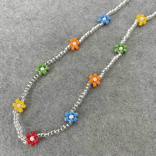 カラフルなお花のビーズネックレス ネックレス・ペンダント めぐみの手