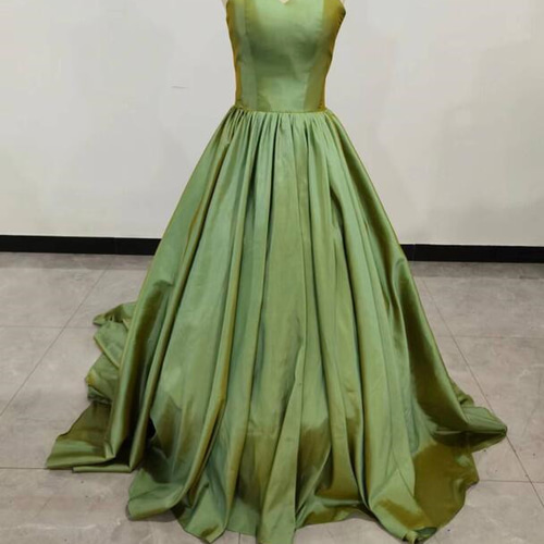 豪華！ カラードレス ピスタチオカラー サッシュベルト ベアトップ  