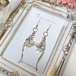 ハンドメイド＊チェコの糸ボタン ピアス/イヤリング 白 ピアス（フック