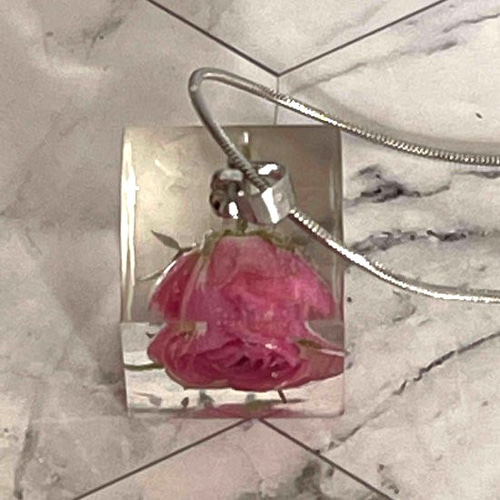 本物の薔薇のスネイクチェーンネックレス/レジンフラワーアクセサリー