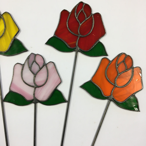 ステンドグラス！！ガーデンピック バラ 一個♪ サンキャッチャー