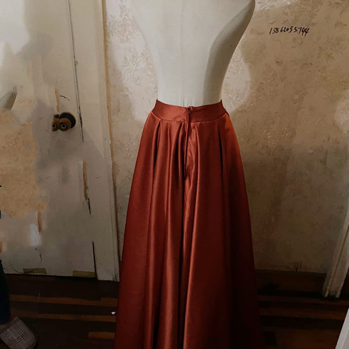 テラコッタ色 光沢サテン ロング スカート ドレス David1021k Dress
