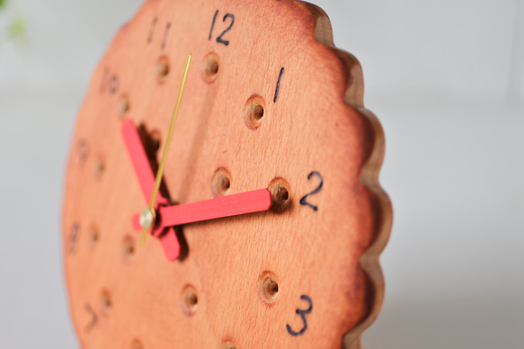 ビスケットの時計 置時計・壁掛け時計兼用タイプ　 9枚目の画像