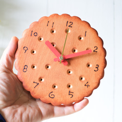 ビスケットの時計 置時計・壁掛け時計兼用タイプ　 8枚目の画像