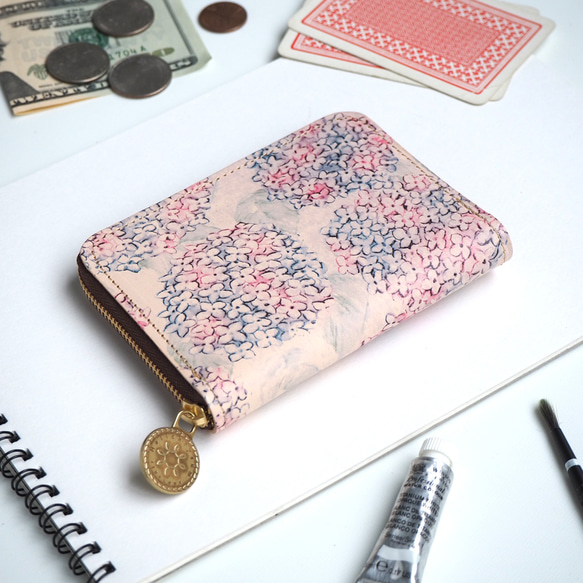 ラウンドファスナー コンパクト 財布（アジサイ）本革 ミニ 紫陽花 1枚目の画像