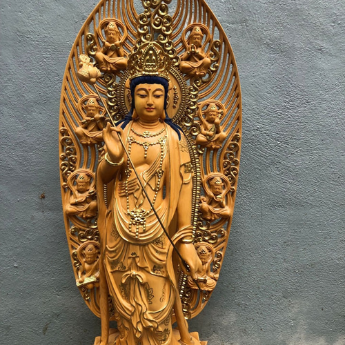 未使用品 高級天然木彫 仏像 虚空蔵菩薩仏像  精密 細工 仏教美術品  置物 Amazon｜木彫り 仏像 虚空蔵菩薩 桧木製 総高さ30cm 仏像