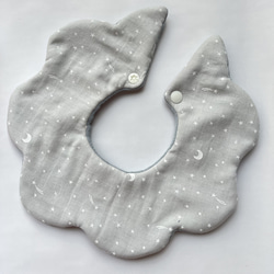 お名前刺繍スタイ オーダースタイ いちごぽこぽこガーゼ×レース