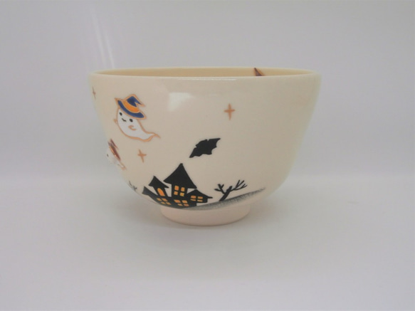  Emily 的訂購商品“PUKKURI”茶碗“萬聖節”和 PUKKURI 馬克杯“草莓和貓”京燒 / 清水燒 第6張的照片