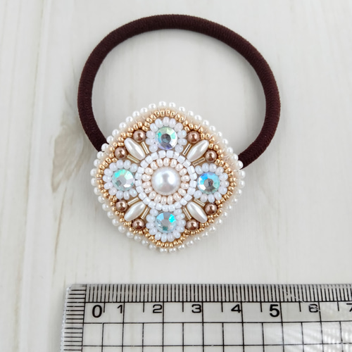 ＊ビジュービーズ刺繍ヘアゴム＊ ビジュー&ビーズ刺繍△幾何学模様ヘアゴム
