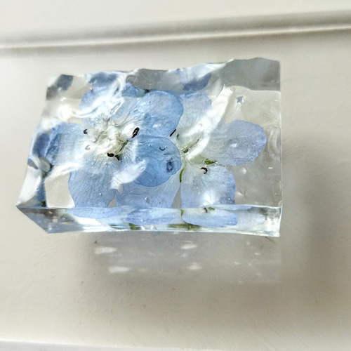 ネモフィラのオブジェ / インテリア / レジン/ 置物 / 波 / 水のかけら