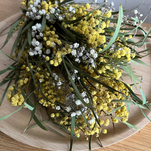 ミモザとかすみ草のスワッグ スワッグ 花工房 champ de fleure 通販