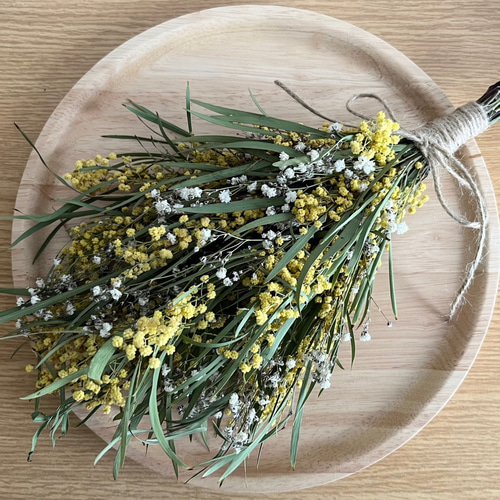 ミモザとかすみ草のスワッグ スワッグ 花工房 champ de fleure 通販