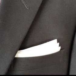 メンズポケットチーフ　ホワイトリネン100%　傾斜あり三段 4枚目の画像
