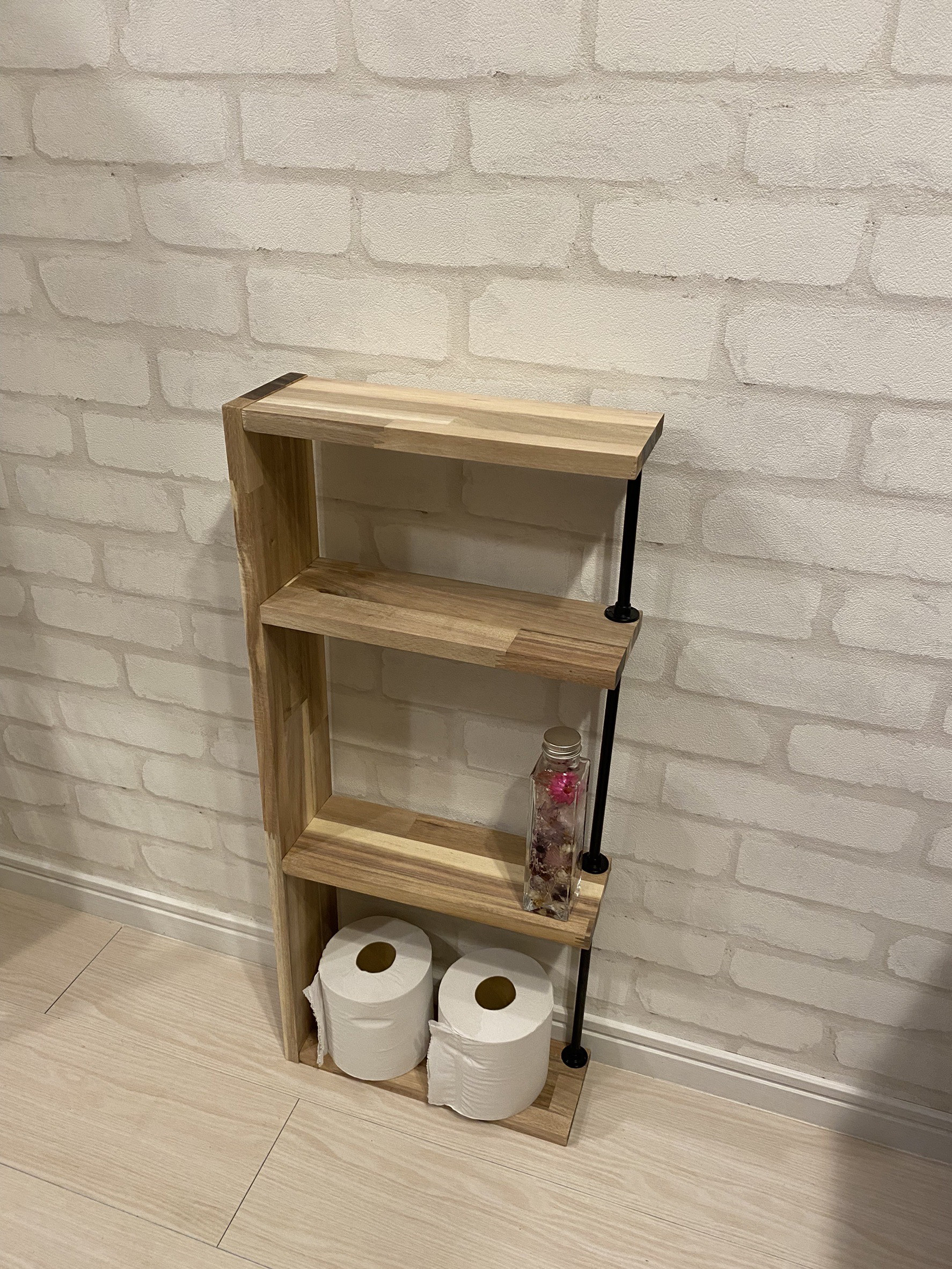 奥行10cmでスリム！！ スマホ＆トイレットペーパー収納棚