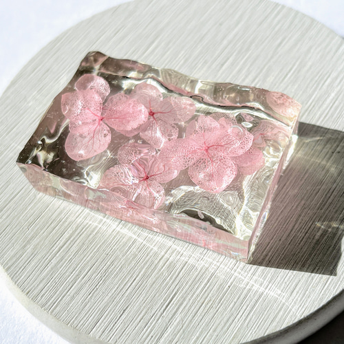 紫陽花のピンク水面☆再販 / レジン / ドライフラワー その他