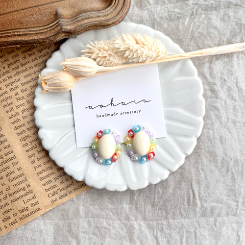 マルチカラー フラワー スパンコール ビーズ刺繍ピアス/イヤリング 