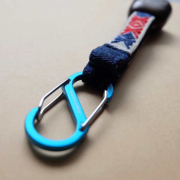 Kogin Rinrinku 熊鈴鐺 ☺︎ 配有靜音掛繩 ☺︎ 天然花朵登山扣 [刺繡 ☺︎ 刺子繡 ☺︎ Kogin刺繡] ⌘ 第4張的照片