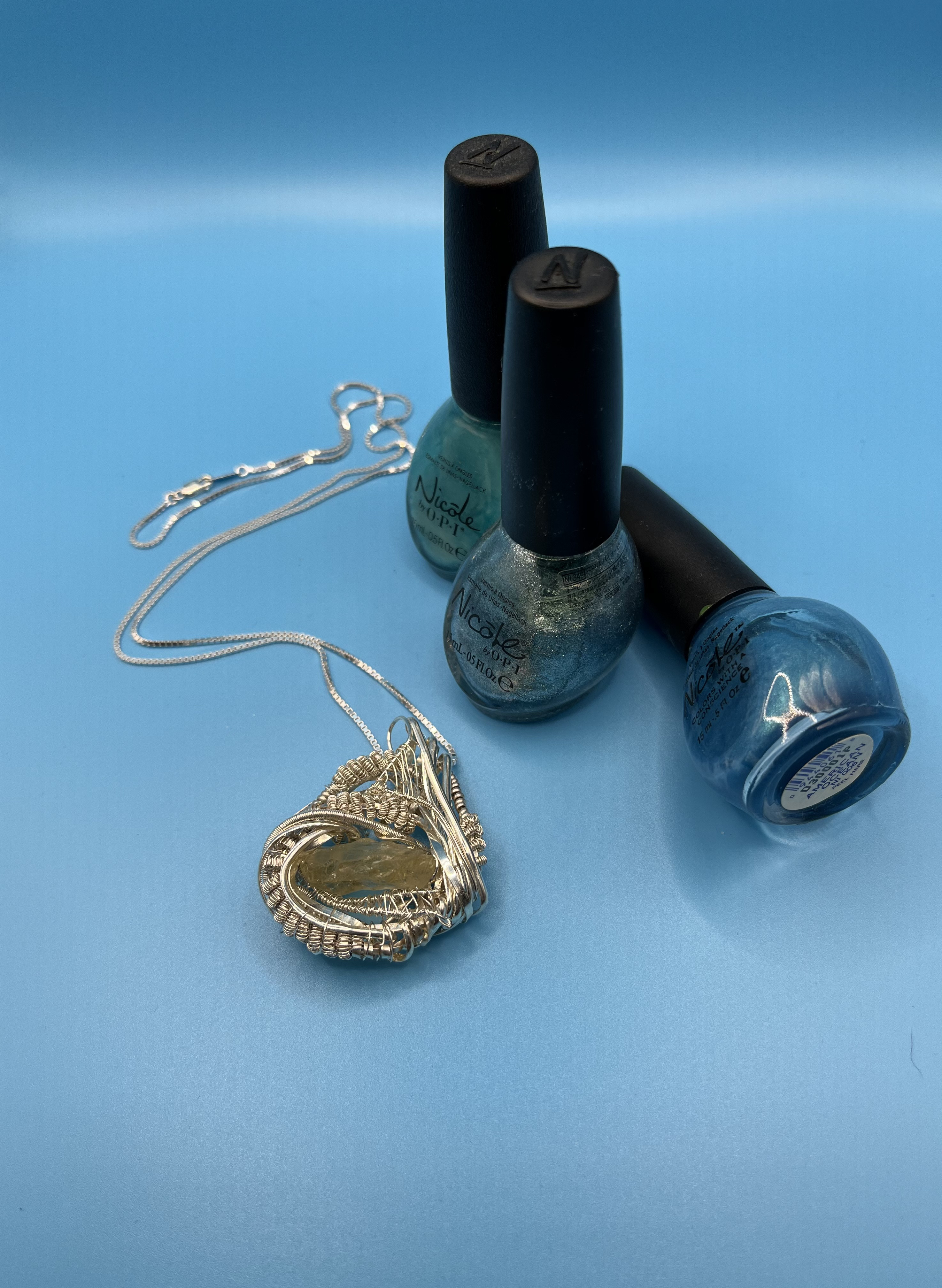 これからの季節に爽やかレモンカラーペンダント