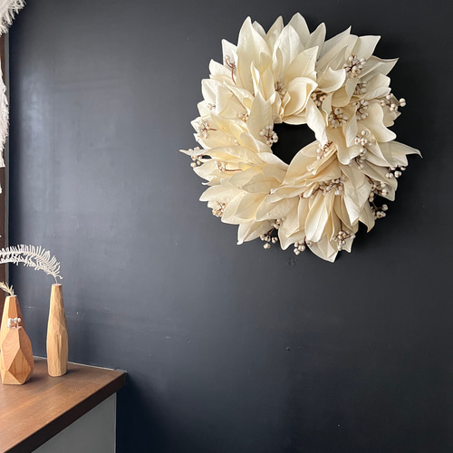 No23 ドライモスのホワイトクリスマスリース　ナンキンハゼ　木の実のリース No23 ドライモスのホワイトクリスマスリースナンキンハゼ木の実