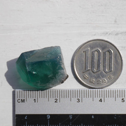 天然石約8.8g約24mmダイアナマリア鉱山産フローライト結晶原石グリーン強蛍光[dmfl-220515-03] 20枚目の画像