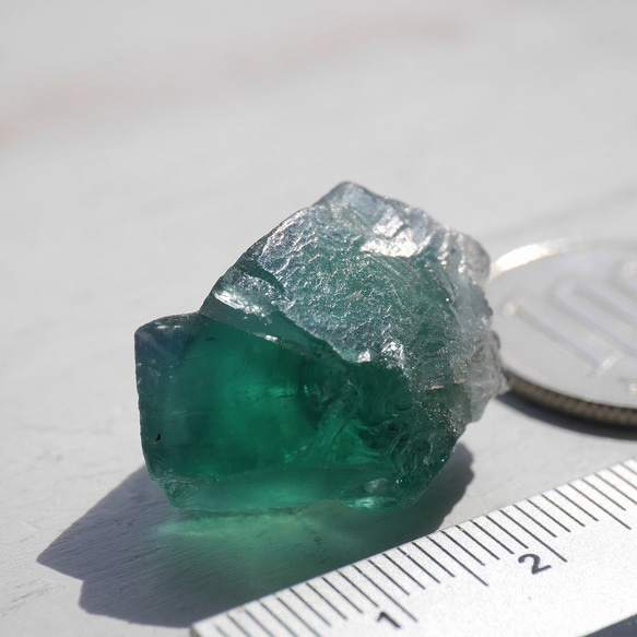 天然石約8.8g約24mmダイアナマリア鉱山産フローライト結晶原石グリーン強蛍光[dmfl-220515-03] 19枚目の画像