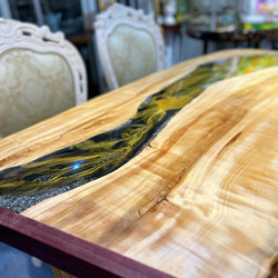 栃の木とレジンの一枚板テーブルT-1008 15枚目の画像