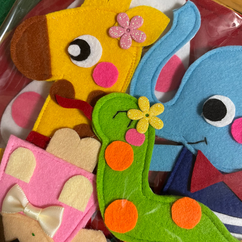 春☆動物達とかくれんぼ＆おべんとうバス☆エプロンで遊べる