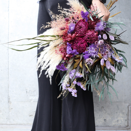 ウェディングブーケ 前撮り モダンブーケ 個性派 シック パープル