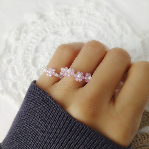 【新品】送料込み　フラワーリング(ピンク×ホワイト) No.72送料無料❀お花リング2set❀ピンク ホワイト ピンキー