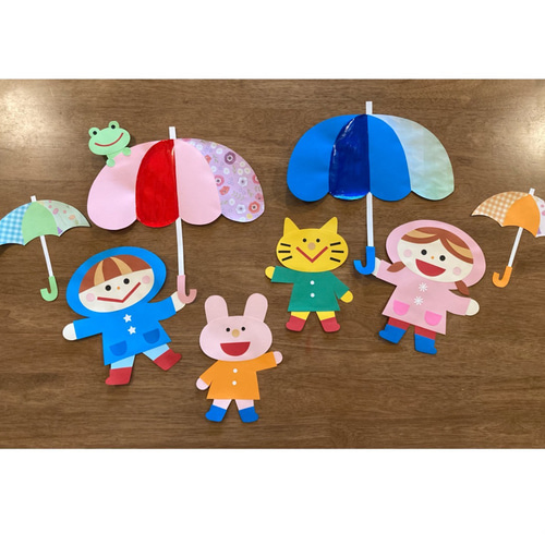 カサ 傘 壁面飾り 壁面 6月 梅雨 雨 カエル カッパ ウォールステッカー