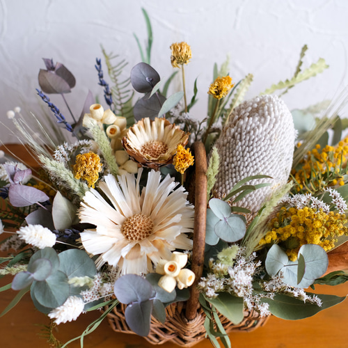 花カゴ＊ドライフラワーアレンジメント＊ ドライフラワー 花 と