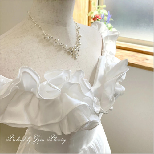 ウェディングドレス オフショルダー 結婚式 前撮り タフタ生地 ウェディングドレス オフショルダー 結婚式 前撮り タフタ生地