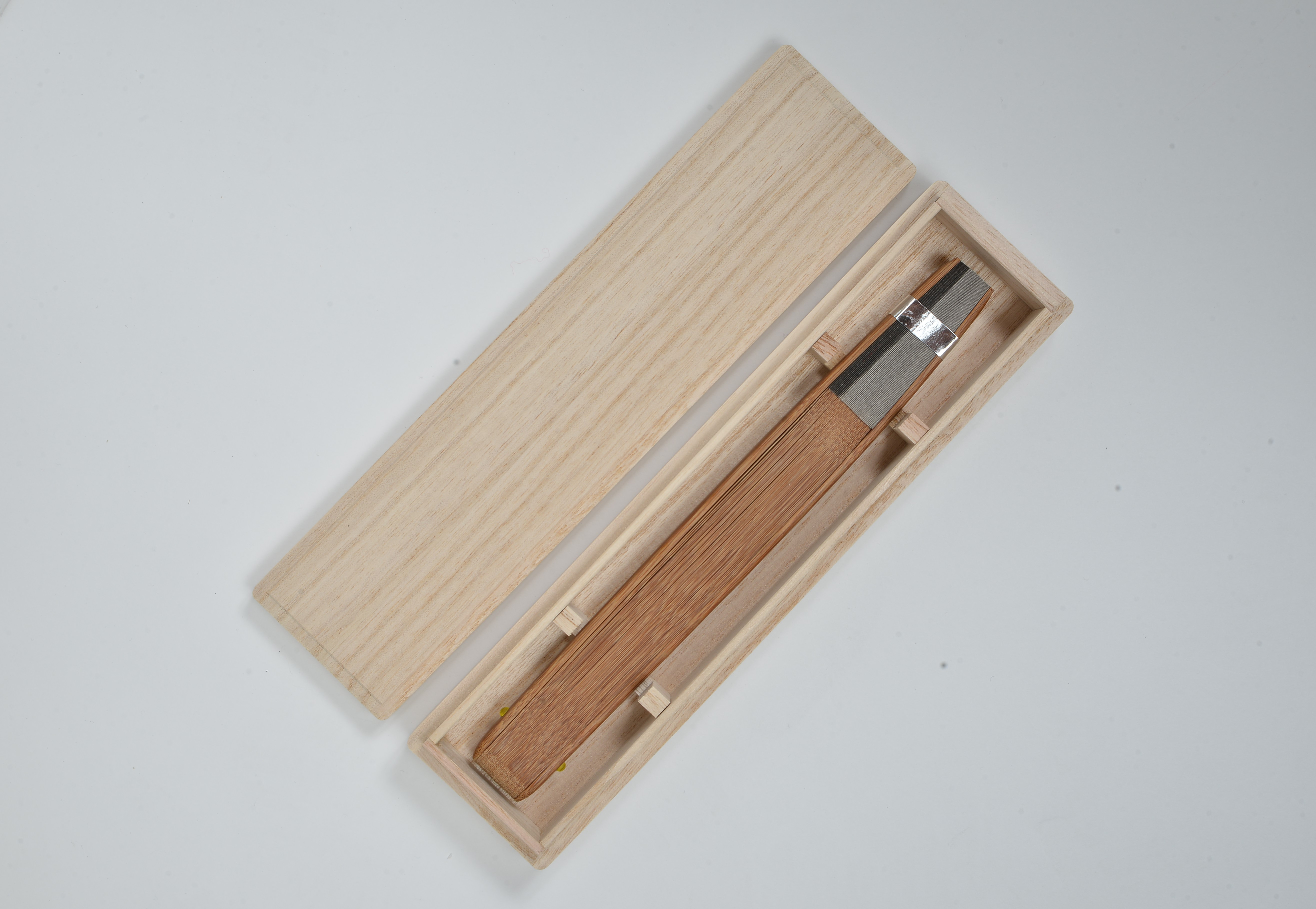 草木染扇子　絞り　栗