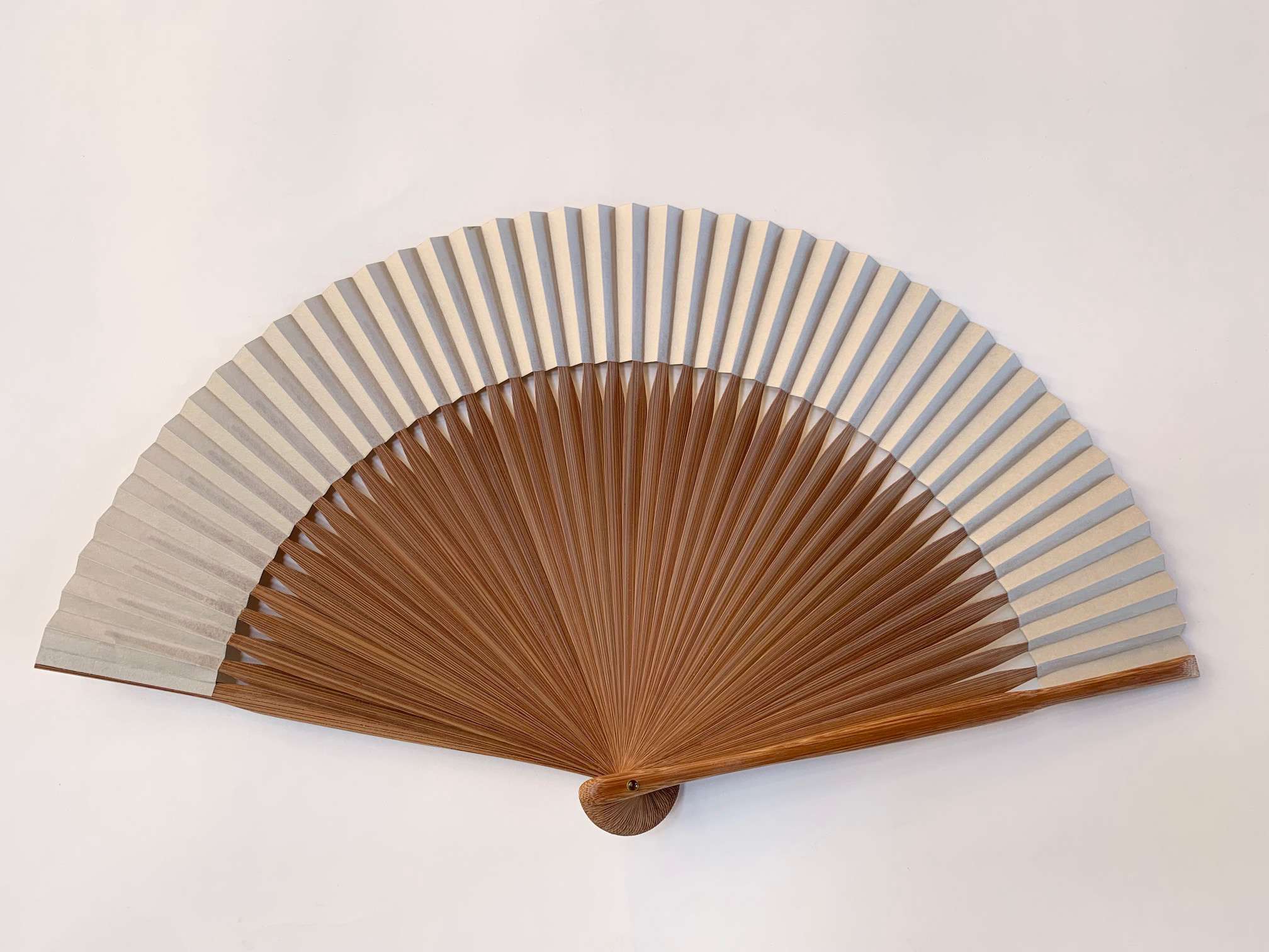 草木染扇子　絞り　栗