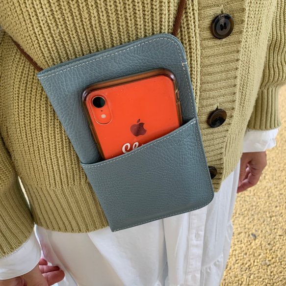 シンプルな本革スマホポシェット　スマホショルダー 13枚目の画像