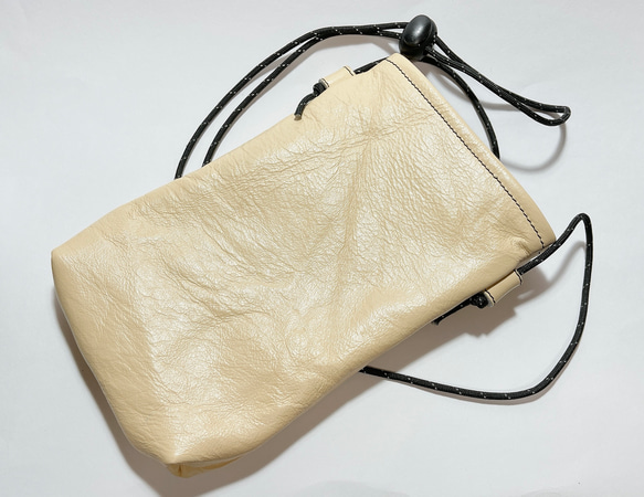 ベージュレザーサコッシュ Beige Leather Sacoche （scc-02） 2枚目の画像