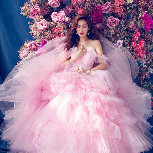 憧れのドレス カラードレス 抜群のおしゃれ見え 柔らかく重ねた  