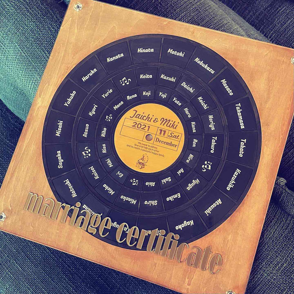 ジャンクなレコードデザインの結婚証明書 ボードサイズは40㎝×40㎝