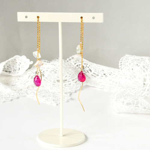 トイプーママ❤️カラー翡翠　カービング　5Aルビーオパール　14kgfピアス トイプーママ❤️カラー翡翠 カービング 5Aルビーオパール 14kgfピアス