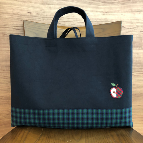 新入荷 K様オーダー^ ^ファミリアチェックの手提げバック、お