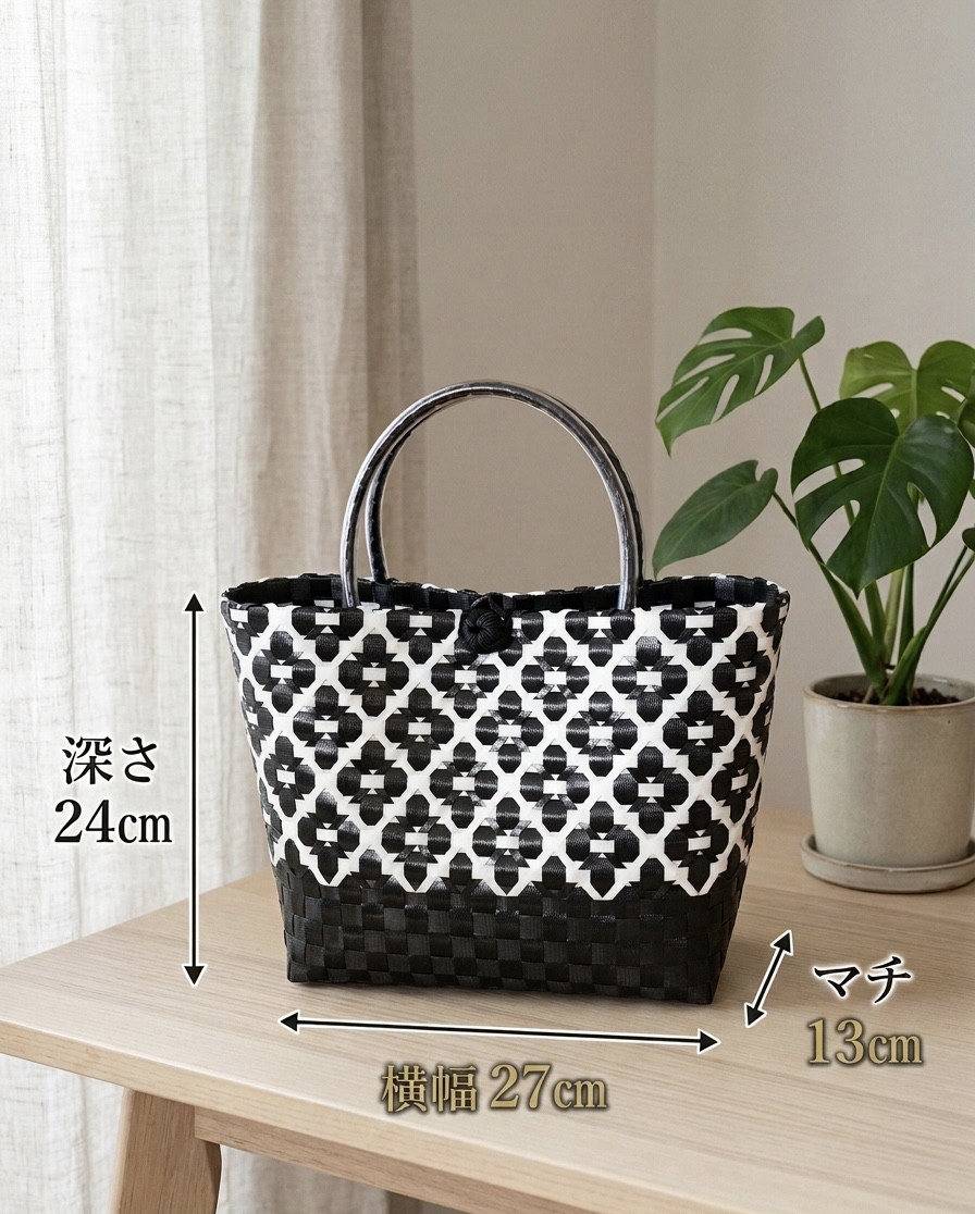 ppバンドの かごバッグ ～Mサイズ～ black × white 花柄 トートバッグ