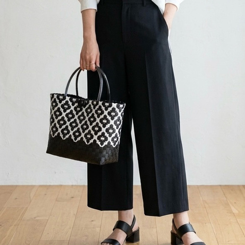 ppバンドの かごバッグ ～Mサイズ～ black × white 花柄 トートバッグ