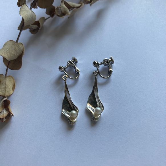 melty petal pierce/earring【silver925】パール　淡水パール　花びら　シルバー　 12枚目の画像