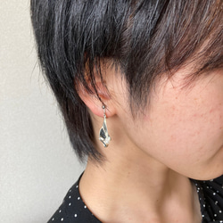melty petal pierce/earring【silver925】パール　淡水パール　花びら　シルバー　 10枚目の画像