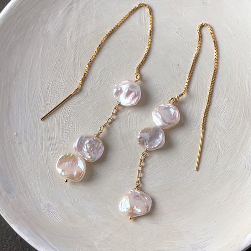 14kgf バロック淡水パールのアメリカンピアス アシンメトリーデザイン