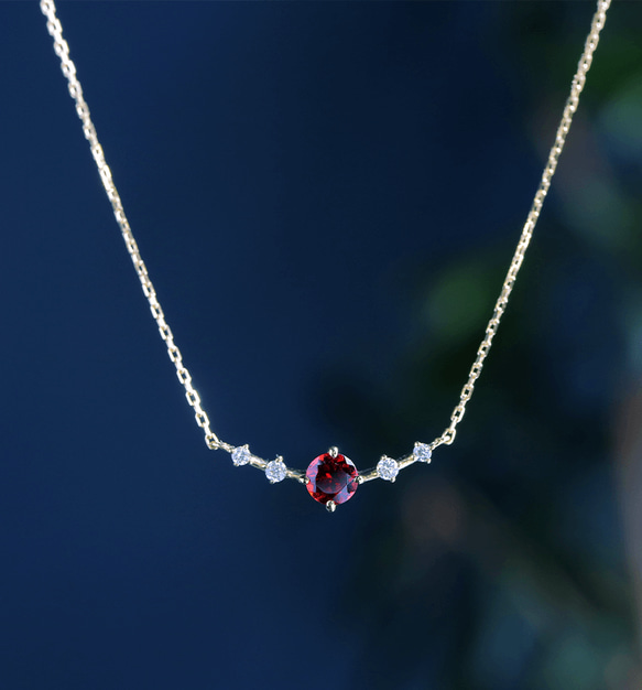 K18 ガーネット＆ダイヤモンドのネックレス（ラウンドカット）~Ello Lily~ 1月誕生石 3枚目の画像