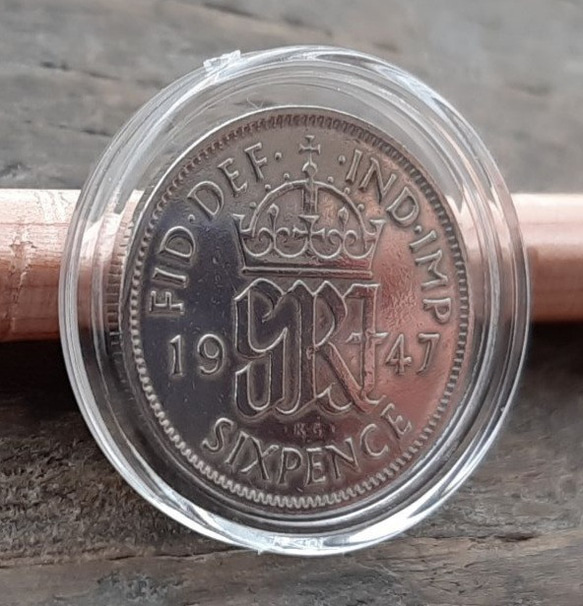 1947年 ヴィンテージ 幸せのシックスペンス イギリス  ラッキー6ペンス 英国コイン  美品です 本物 19.5mm 1枚目の画像