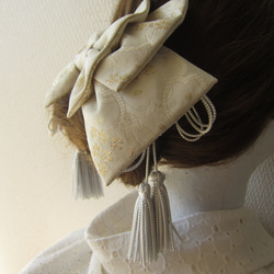 髪飾りリボン✿金襴 桜　白　ウエディング　成人式　卒業式　着物　袴　振袖　浴衣 6枚目の画像