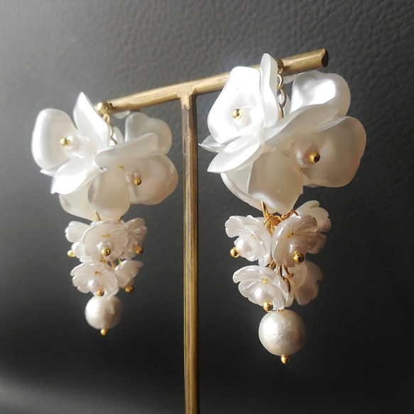 卒業式 和装 花 選べる カスタム 白 金 銀 結婚式 ウェディング ブライダルピアス イヤリング アクセサリー 3枚目の画像