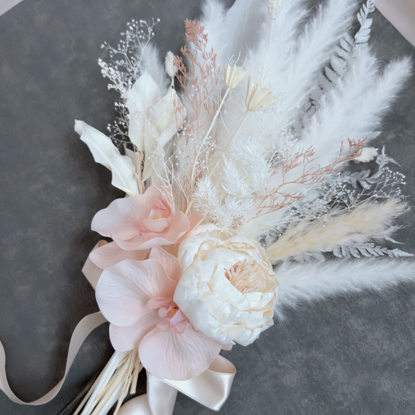胡蝶蘭&white bouquet 2枚目の画像
